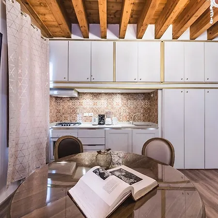 Ca' Teatro Vecchio Apartamento Veneza Exterior foto